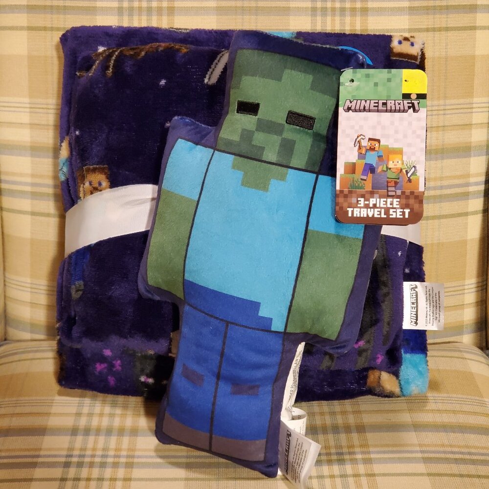 Minecraft 3 Pc Children's Travel Set - Blanket, Pillow, Shaped Pillow Plush NEW